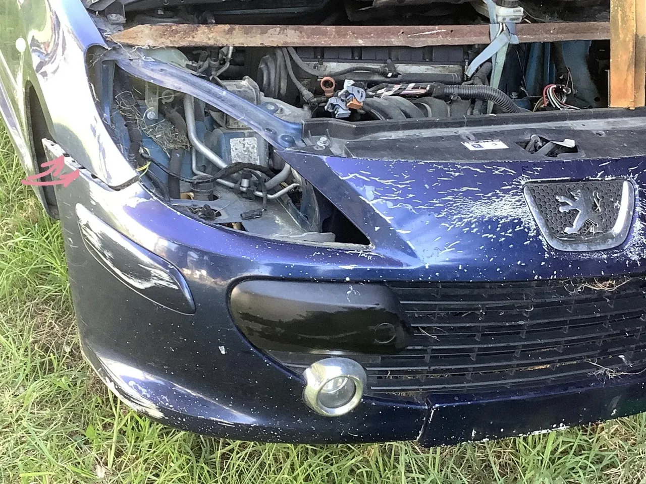 Zdjęcie Jak łatwo i bezpiecznie zdjąć zderzak w Peugeocie 307 – krok po kroku