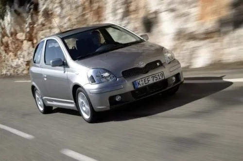Zdjęcie Toyota Yaris 1.3 pojemność baku - ile litrów paliwa naprawdę ma?