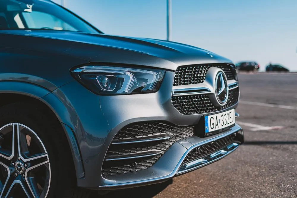 Zdjęcie Mercedes-Benz GLE SUV – wyjątkowe osiągi i komfort w każdym detalu
