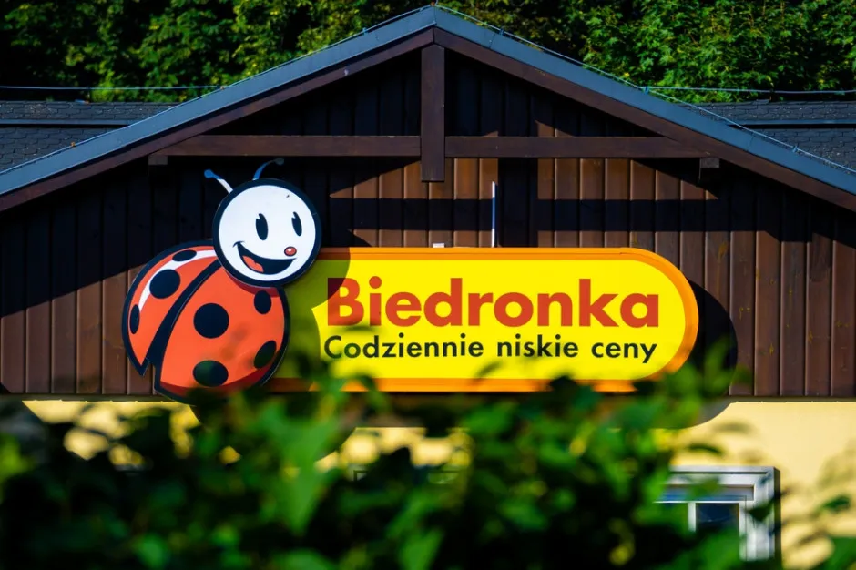 Zdjęcie Czy w Łebie jest Biedronka? Sprawdź, gdzie ją znajdziesz!