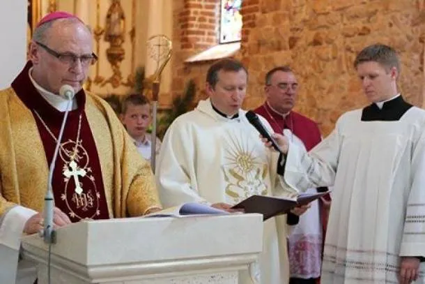 Zdjęcie Kiedy ksiądz może zostać proboszczem? Wymagania, etapy i praktyczne wskazówki