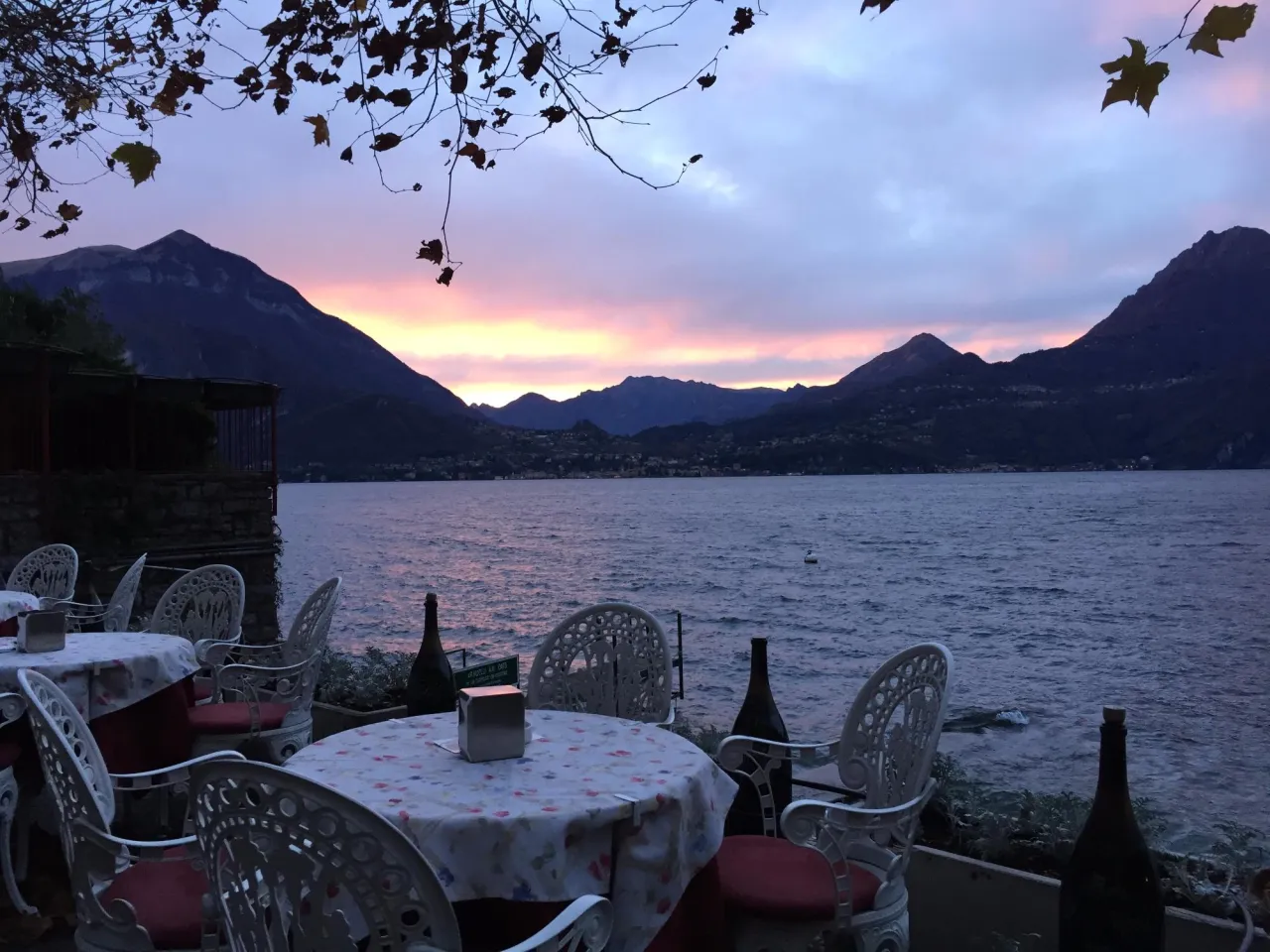 Zdjęcie Varenna gdzie zjeść – odkryj najlepsze restauracje z widokiem