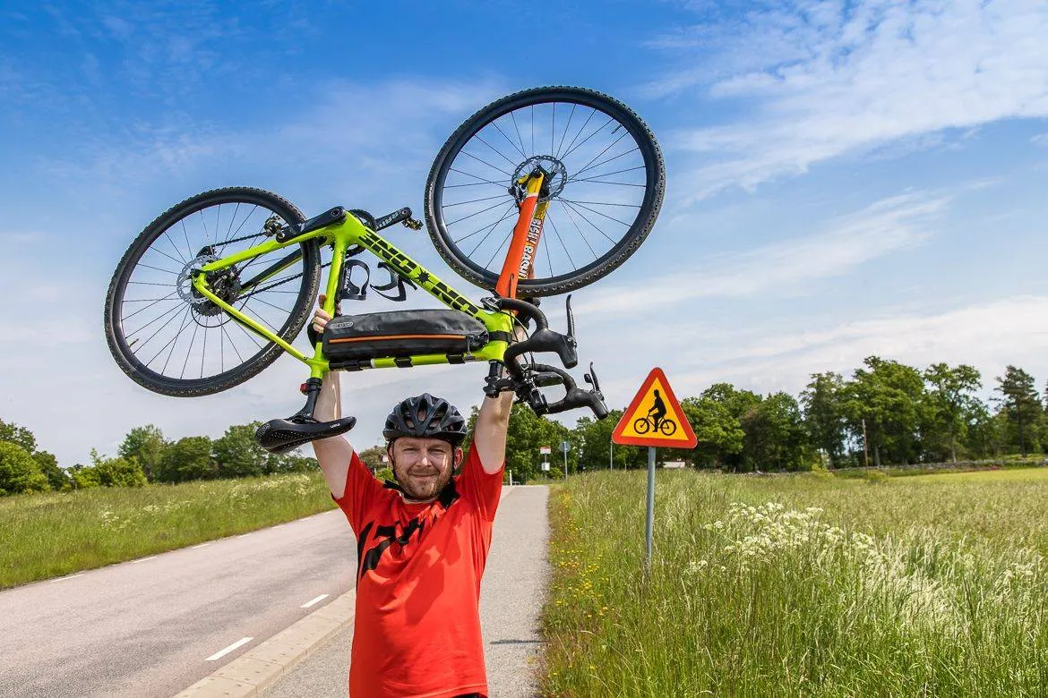 Zdjęcie Ile czasu zajmuje przejazd 6 km rowerem? Sprawdź, co wpływa na czas.