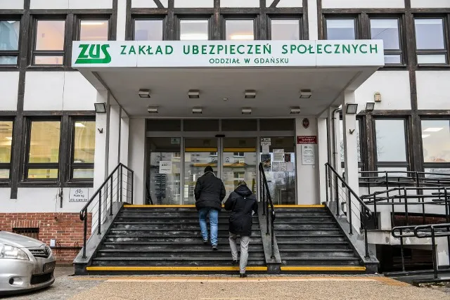 Zdjęcie 6000 brutto emerytury ile to netto? Sprawdź ile zostanie na rękę