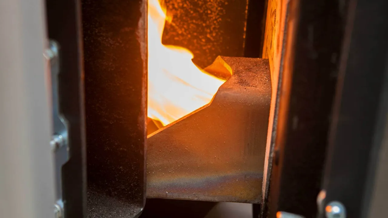 Zdjęcie Piece na ekogroszek do kiedy: ważne terminy wymiany i przepisy