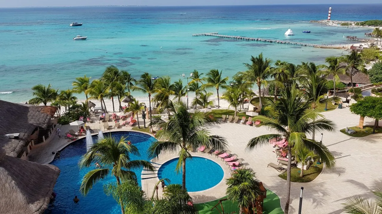 Zdjęcie Najlepszy czas na wakacje w Cancun – uniknij deszczowej pory