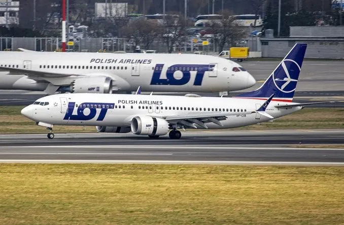 Zdjęcie Czym jest linia lotnicza? Poznaj tajniki branży przewozów powietrznych