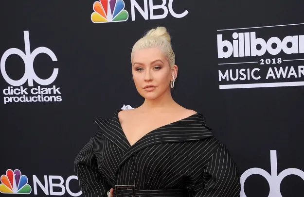 Zdjęcie Christina Aguilera - znaczenie i tekst piosenki &quot;Beautiful&quot;
