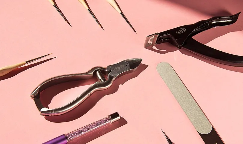 Zdjęcie Czym dezynfekować narzędzia do manicure, aby uniknąć zakażeń?