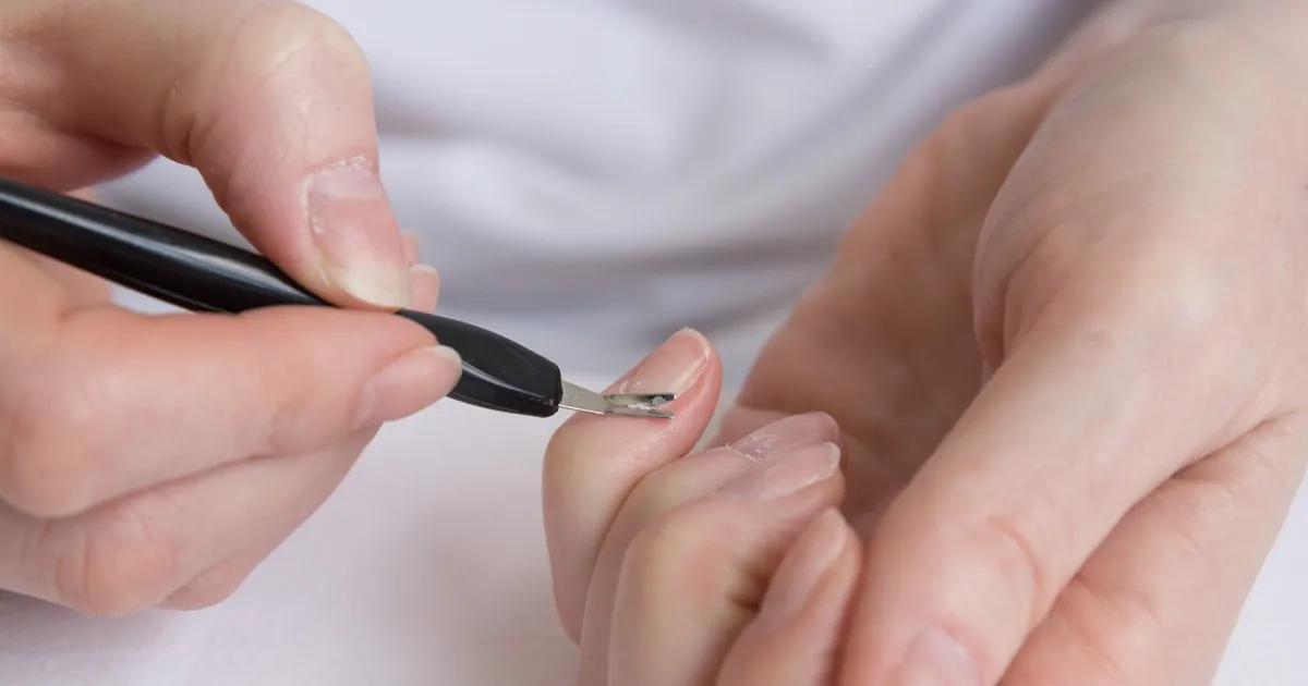Zdjęcie Ile kosztuje manicure japoński? Sprawdź ceny i porady przed wizytą