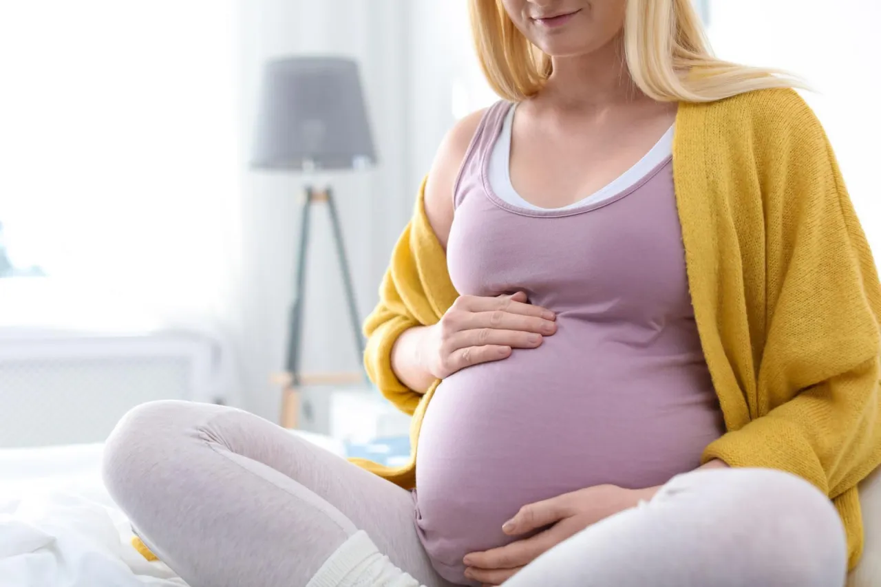 Zdjęcie Rozciąganie więzadeł macicy w ciąży objawy – co powinieneś wiedzieć
