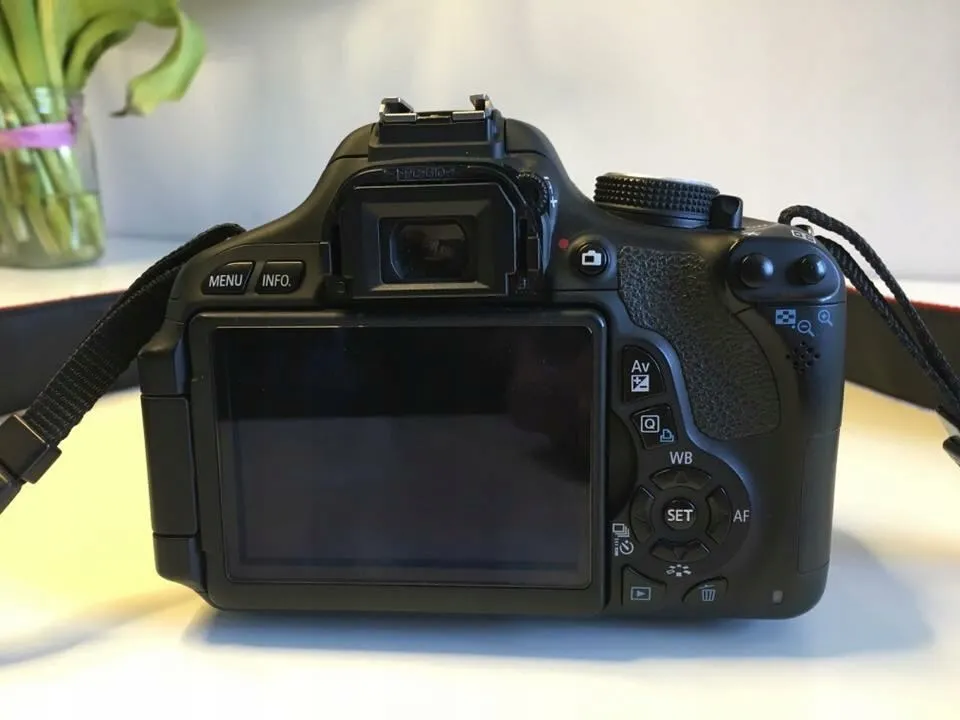 Zdjęcie Najlepsze obiektywy do Canon EOS 600D - porównanie i opinie