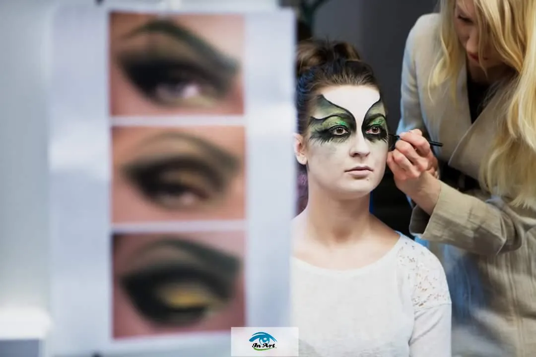 Zdjęcie Czym zajmuje się charakteryzator w teatrze i jak tworzy magię na scenie
