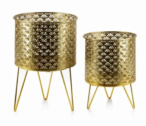 Zdjęcie  Osłonki metalowe na doniczki - zaoszczędź czas i zabezpiecz swoje rośliny w stylowe metalowe osłonki