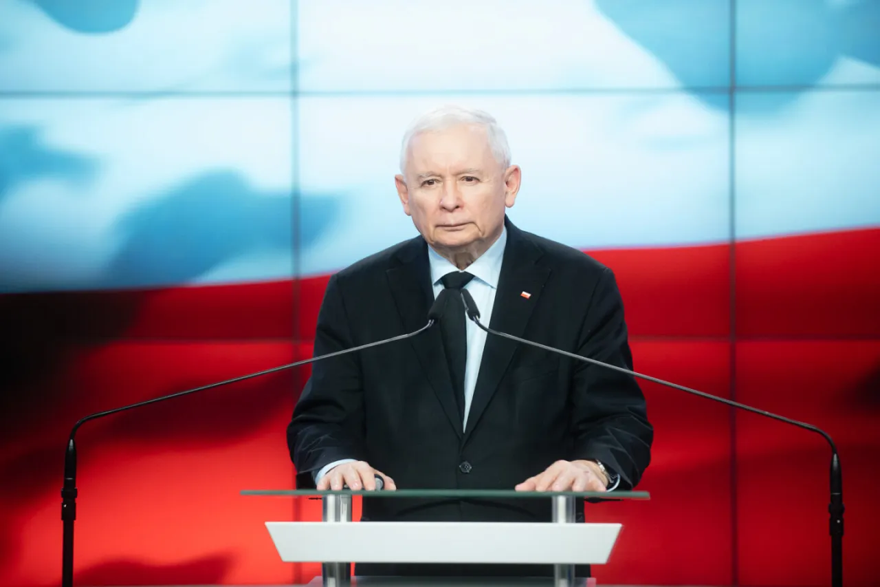 Zdjęcie Jak rządzi PiS? Kontrowersje, reformy i ich wpływ na Polskę