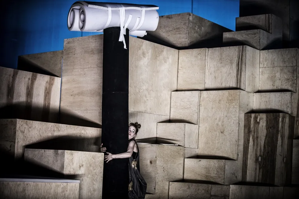 Zdjęcie Uczta teatr nowy - odkryj fascynujące połączenie sztuki i filozofii