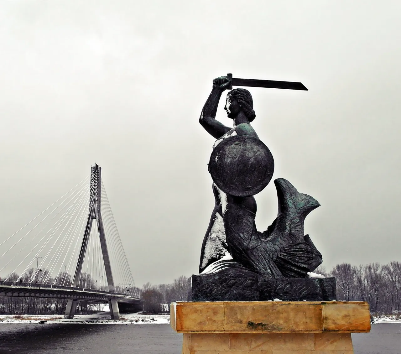 Zdjęcie Syrenka symbolem Warszawy: Fascynująca historia i legenda