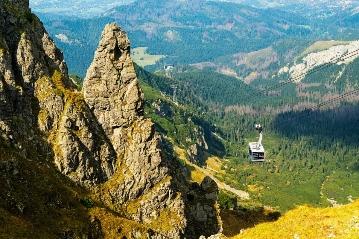 Zdjęcie Które wycieczki kolejowe po Polsce zachwycą Cię najbardziej? Top 7