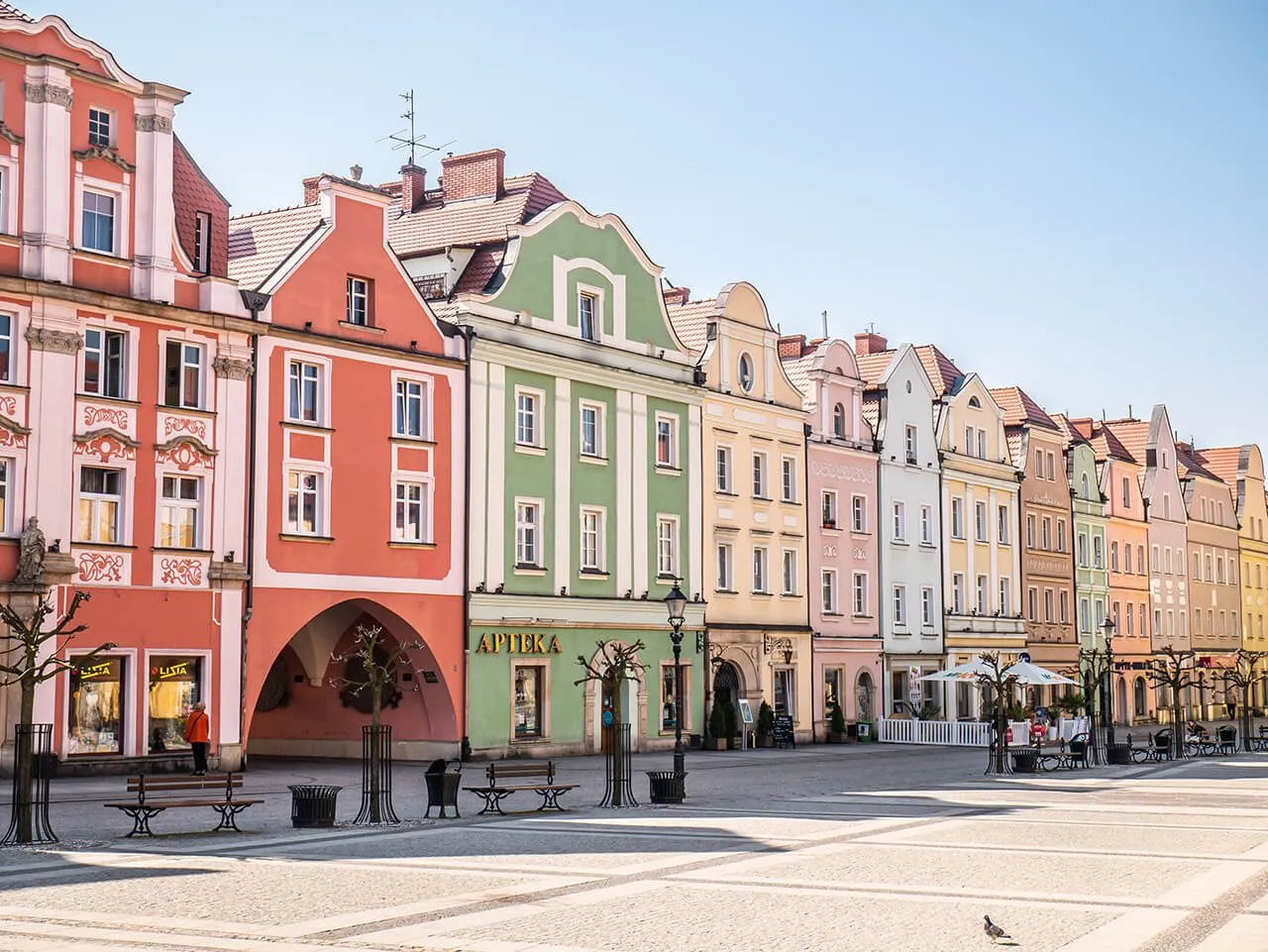 Zdjęcie Gdzie zjeść w Bolesławcu? Odkryj najlepsze miejsca na posiłek