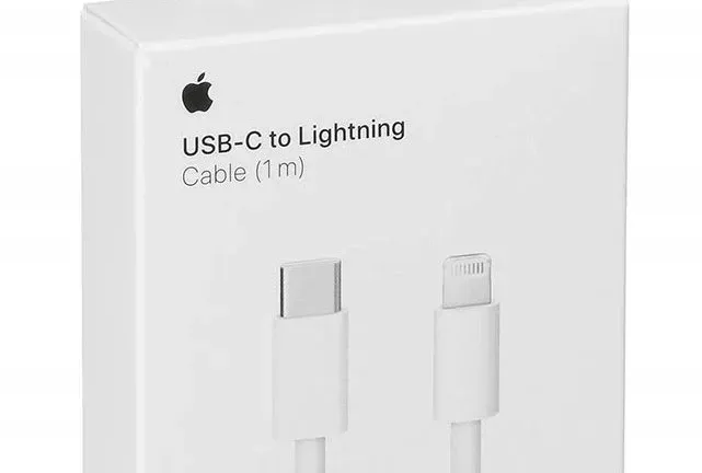 Zdjęcie Jaki kabel do iPhone 11? Wybierz najlepszy kabel do ładowania i danych