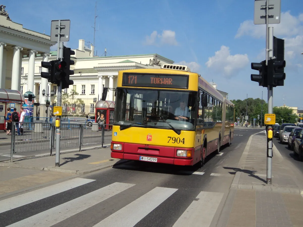 Zdjęcie Rozkład jazdy 171 - Sprawdź godziny kursowania i najważniejsze przystanki