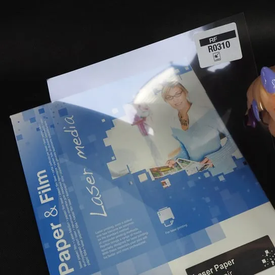 Zdjęcie Folia poliestrowa do druku – wybierz najlepszy materiał do reklamy