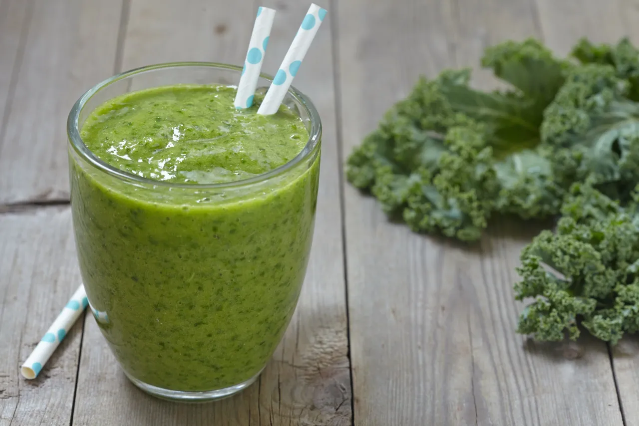 Zdjęcie Zdrowe koktajle z jarmużem - proste przepisy na pyszne smoothie