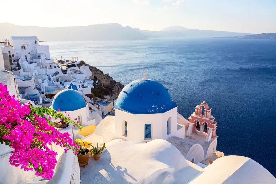 Zdjęcie Pogoda na Santorini w różnych miesiącach: co warto wiedzieć przed podróżą