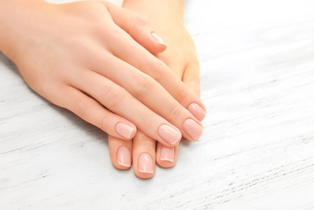 Zdjęcie Czym jest manicure biologiczny? Odkryj jego zalety i różnice