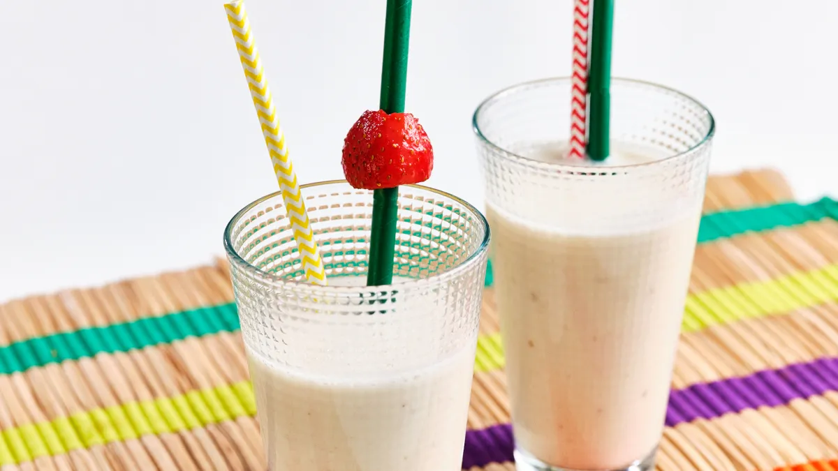 Zdjęcie Delicioso batido de plátano con yogur para disfrutar cada día