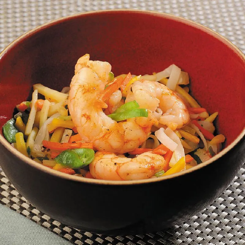Zdjęcie Receta fácil de fideos de arroz con gambas que sorprenderá a todos