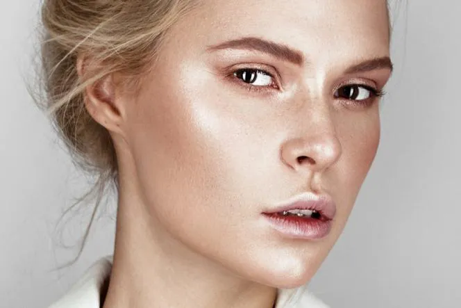 Zdjęcie Promienna cera: Jak uzyskać efekt glow? Sprawdzone sposoby