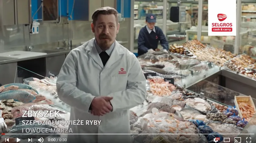 Zdjęcie Jakub Tolak i inni aktorzy w reklamach Selgros - poznaj ich role