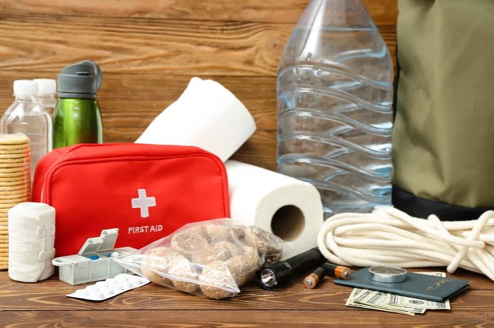 Zdjęcie Apteczka turystyczna: co spakować? Kompleksowy przewodnik i lista