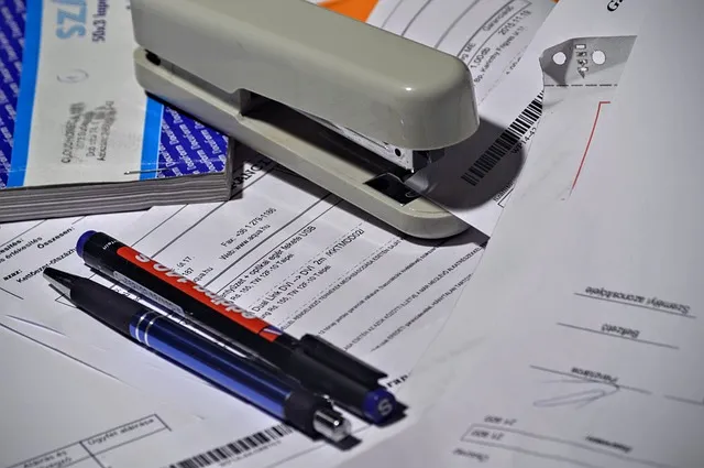 Zdjęcie Gdzie dokładnie znaleźć plus kod 5 na fakturze i dlaczego to ważne?
