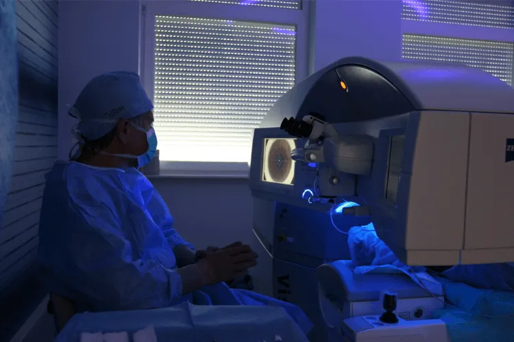 Zdjęcie Czy warto zrobić laserową korekcję wzroku? Odkryj prawdę i oszczędności