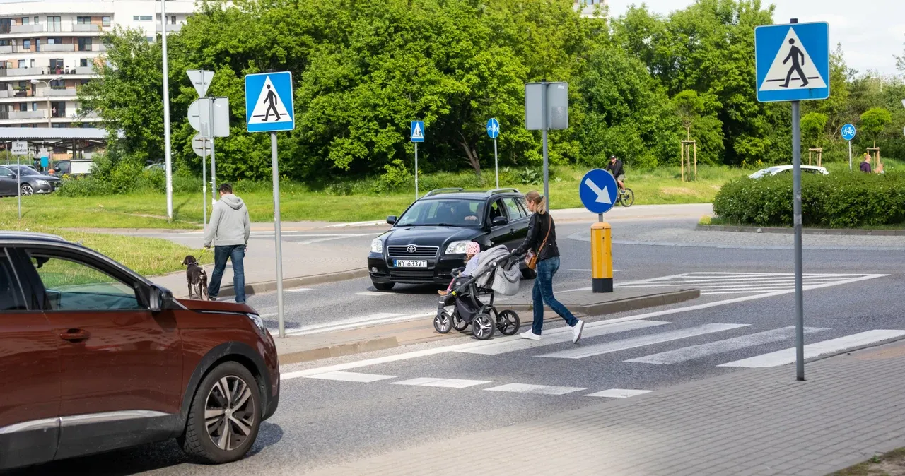 Zdjęcie Jaki mandat za nieprzepuszczenie pieszego? Sprawdź, ile zapłacisz