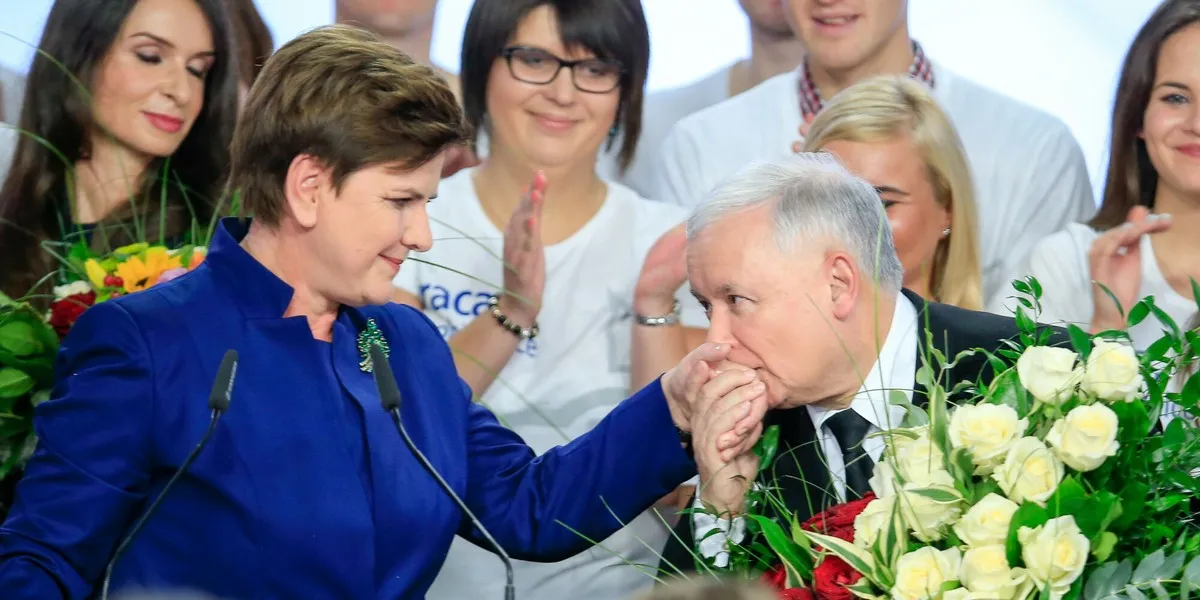 Zdjęcie PiS czy PO lepsze? Porównanie stylów rządzenia i efektywności