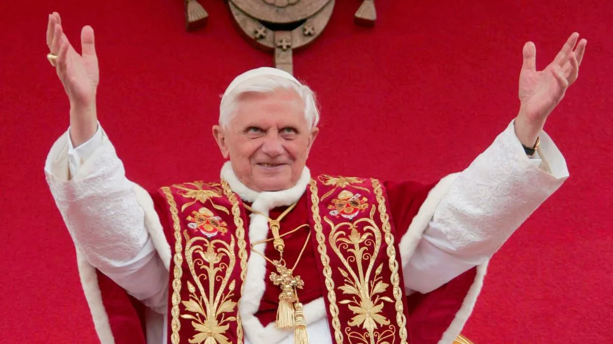 Zdjęcie Ile lat miał papież Benedykt XVI? Zaskakujące fakty z życia