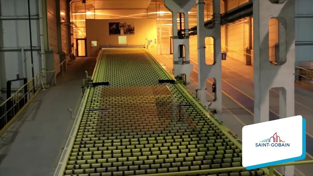 Zdjęcie Jak powstaje lustro? Odkryj sekrety produkcji i używanych materiałów