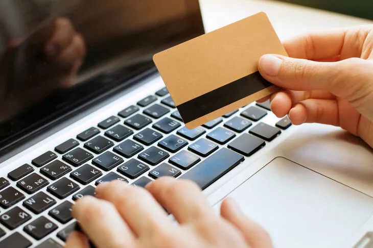 Zdjęcie Jak kupić bilety do kina przez internet bez stresu i kolejek