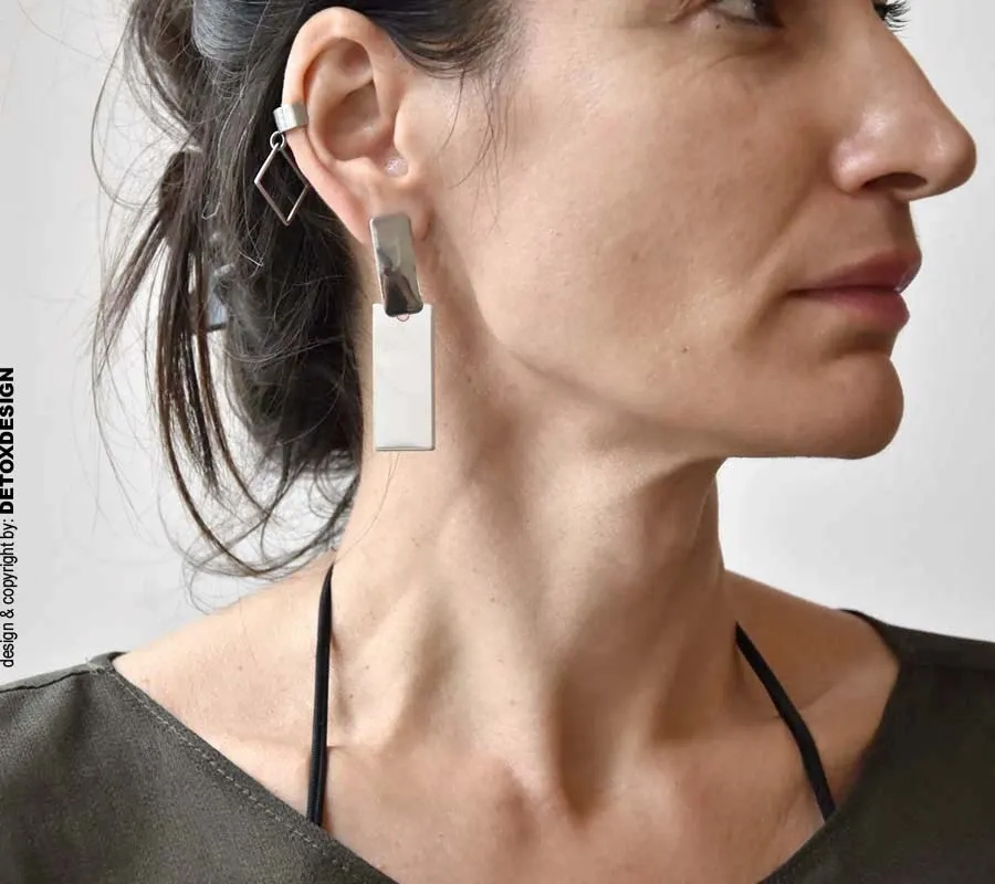 Zdjęcie Modne kolczyki, które musisz mieć - trendy, które zachwycają