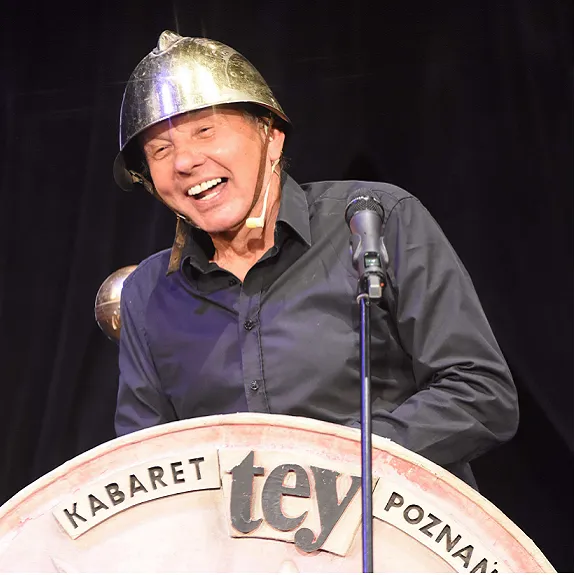 Zdjęcie Kabaret TEY 50 lat – Niezapomniane skecze i wyjątkowy program jubileuszowy
