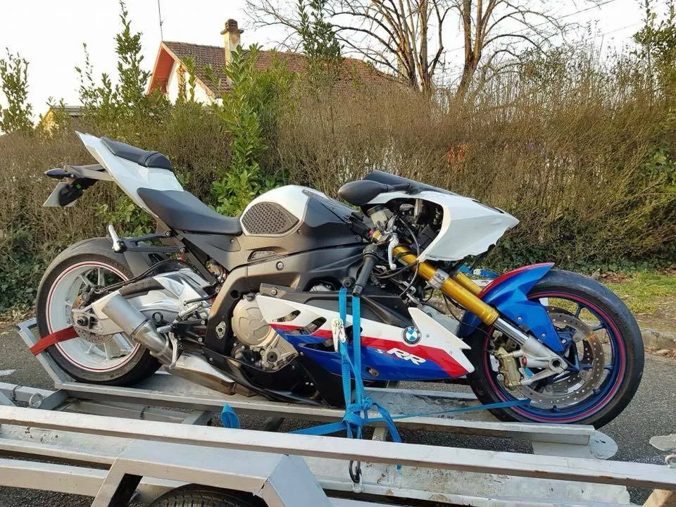 Zdjęcie Jaki olej do lag motocyklowych - uniknij kosztownych błędów przy wyborze