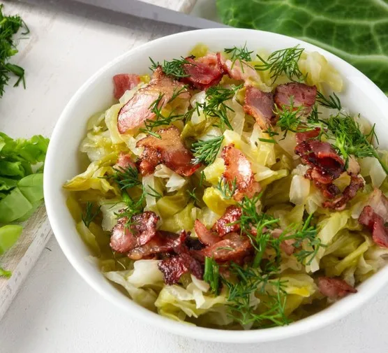 Zdjęcie Co zrobić z młodej kapusty na obiad? 5 prostych przepisów, które zaskoczą