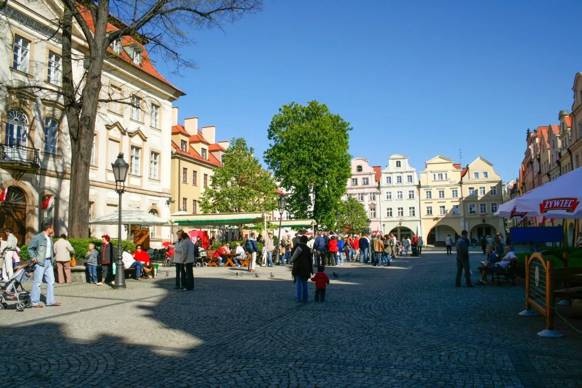 Zdjęcie Gdzie zjeść w Jeleniej Górze? Odkryj najlepsze miejsca na posiłek