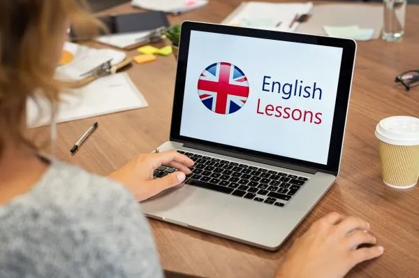Zdjęcie Praca po studiach filologicznych: najlepsze możliwości kariery i sukcesu