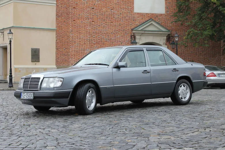 Zdjęcie Mercedes W124 - najlepsze silniki benzynowe i ich osiągi
