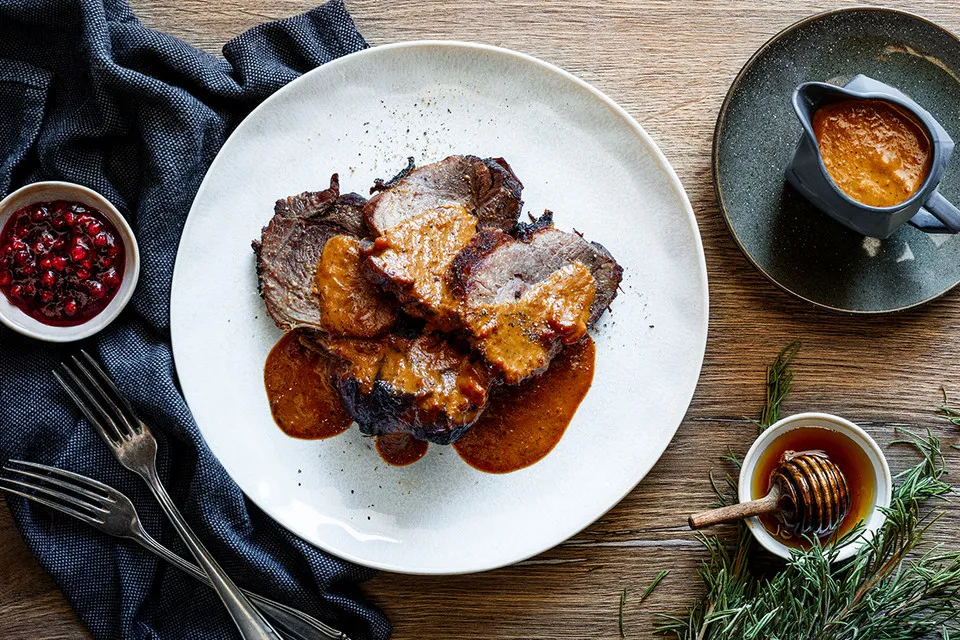 Zdjęcie Leckeres Rezept für Wildschweinkeule: Einfache Zubereitungstipps