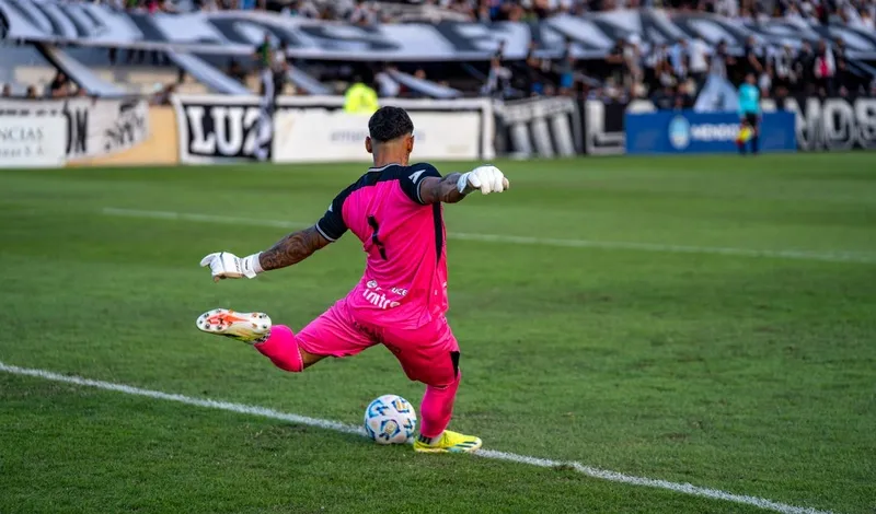 Zdjęcie Najważniejsze ligi w piłce nożnej na świecie – co musisz wiedzieć